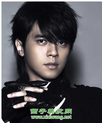 {BT8博龍}(男士流行发型)