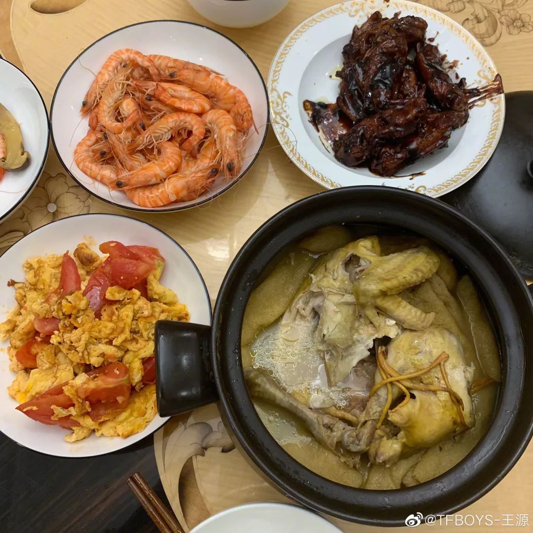 {投注}(吃美食发朋友圈的精美句子)